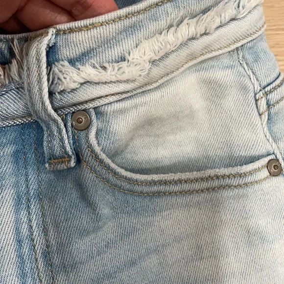 KanCan light wash 24+NWT - Picture 7 of 12